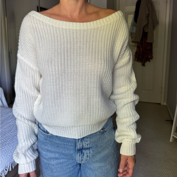 Missguided Off-Shoulder White Sweater - Picture 1 of 2